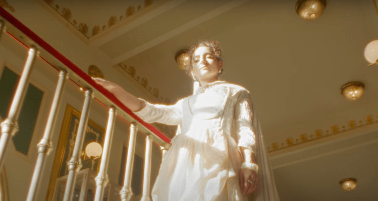 Mau Rien nest cense se passer dans la nuit